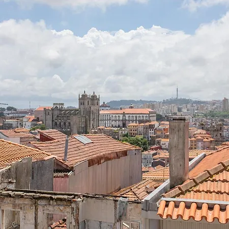 Liiiving In Porto- Clerigos Boutique דירה *