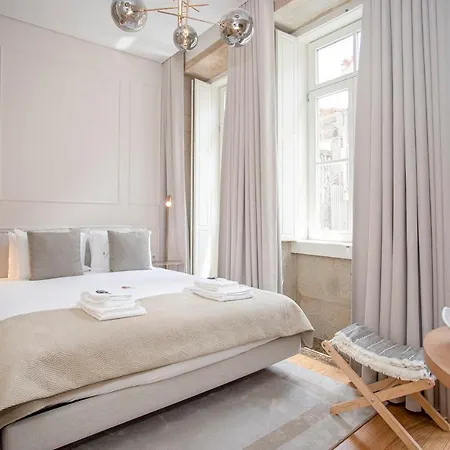 Liiiving In Porto- Clerigos Boutique Lägenhet *