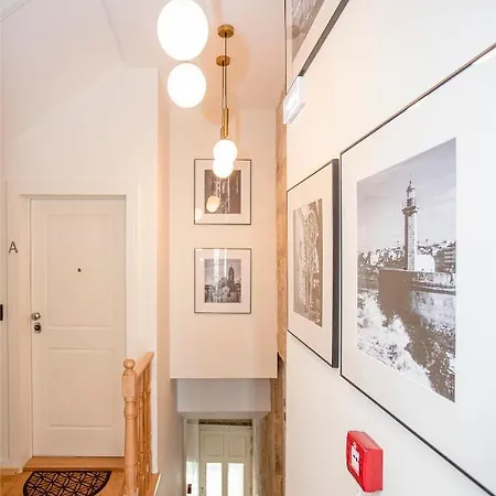 Appartamento Liiiving In Porto- Clérigos Boutique *