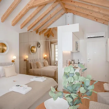 Liiiving In Porto- Clerigos Boutique Lägenhet *