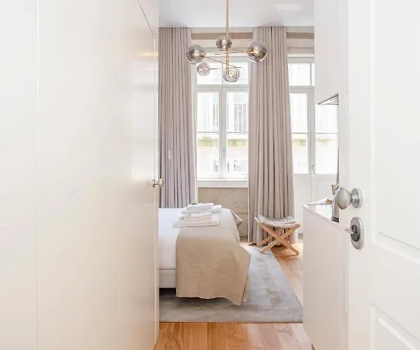 Appartamento Liiiving In Porto- Clérigos Boutique