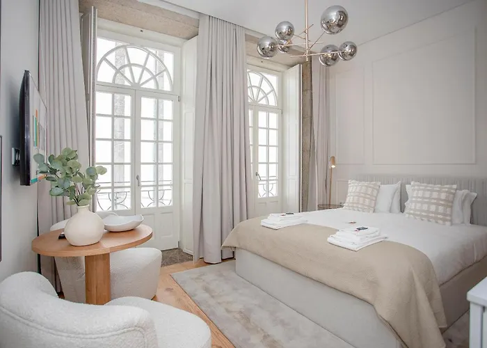 Liiiving In Porto- Clerigos Boutique Apartment *