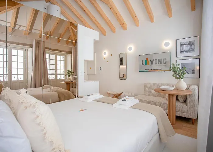 Liiiving In Porto- Clerigos Boutique * Porto