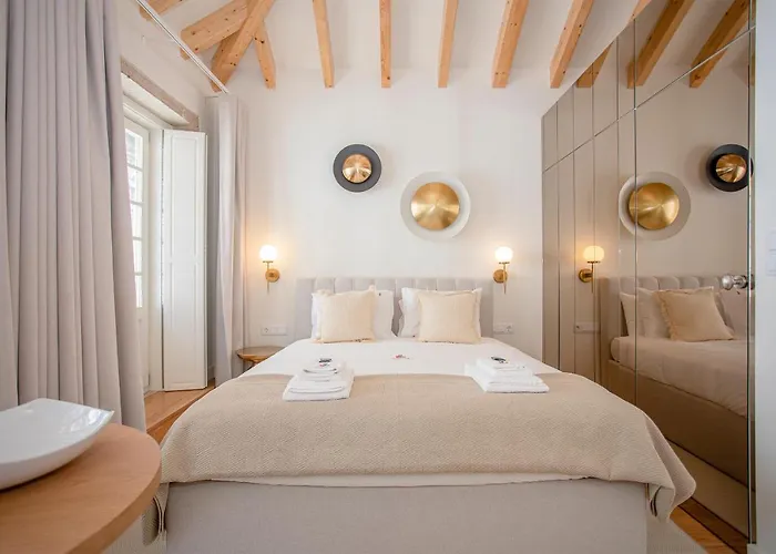 Appartamento Liiiving In Porto- Clérigos Boutique