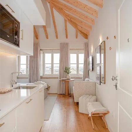 Apartament Liiiving In Porto- Clerigos Boutique *