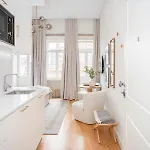 Liiiving In Porto- Clerigos Boutique
