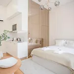 Liiiving In Porto- Clerigos Boutique