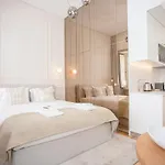Liiiving In Porto- Clerigos Boutique *